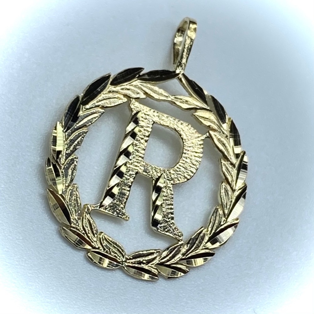 14K Solid Gold Gold Initial R Pendant - Picture 2 of 3